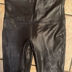 SPANX Black Faux Leather Leggings sz XL like new